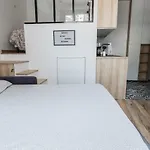 Hostnfly Apartments - Lovely Studio In Paris